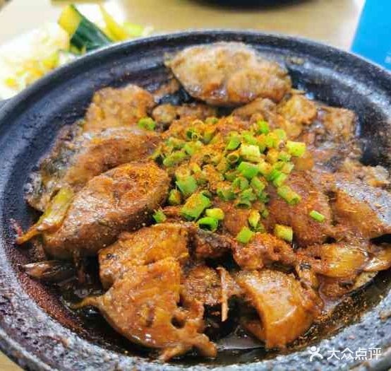 舅爷袁砂锅(烟台首店)