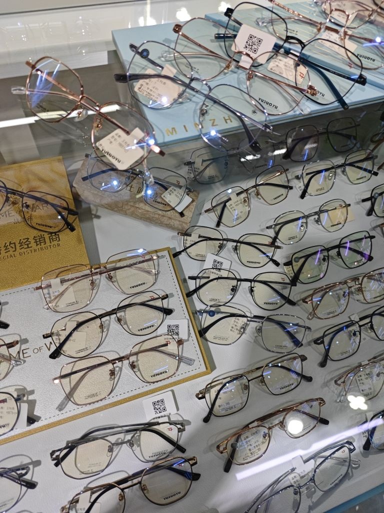 博仕眼镜
