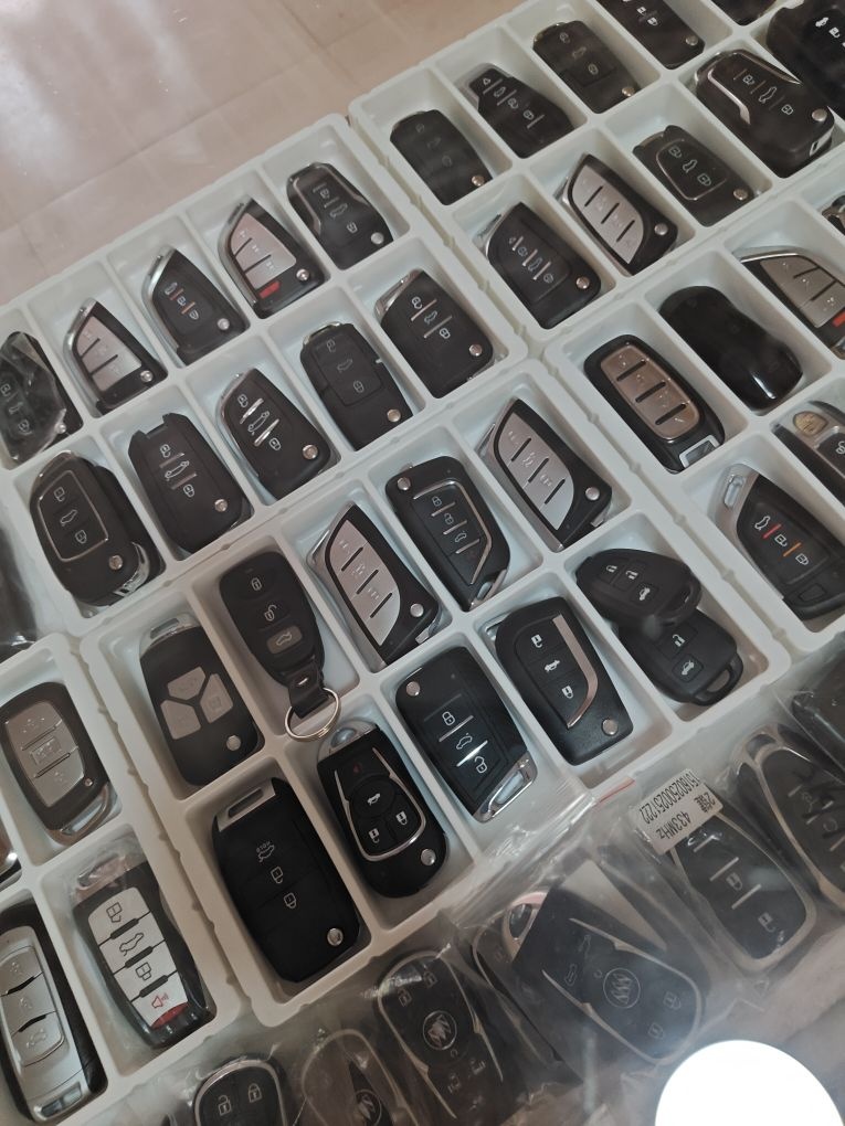 探锁者汽车钥匙指纹锁开锁换锁