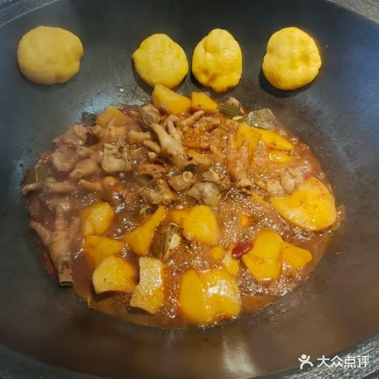 东北鸨忘非特色铁锅炖