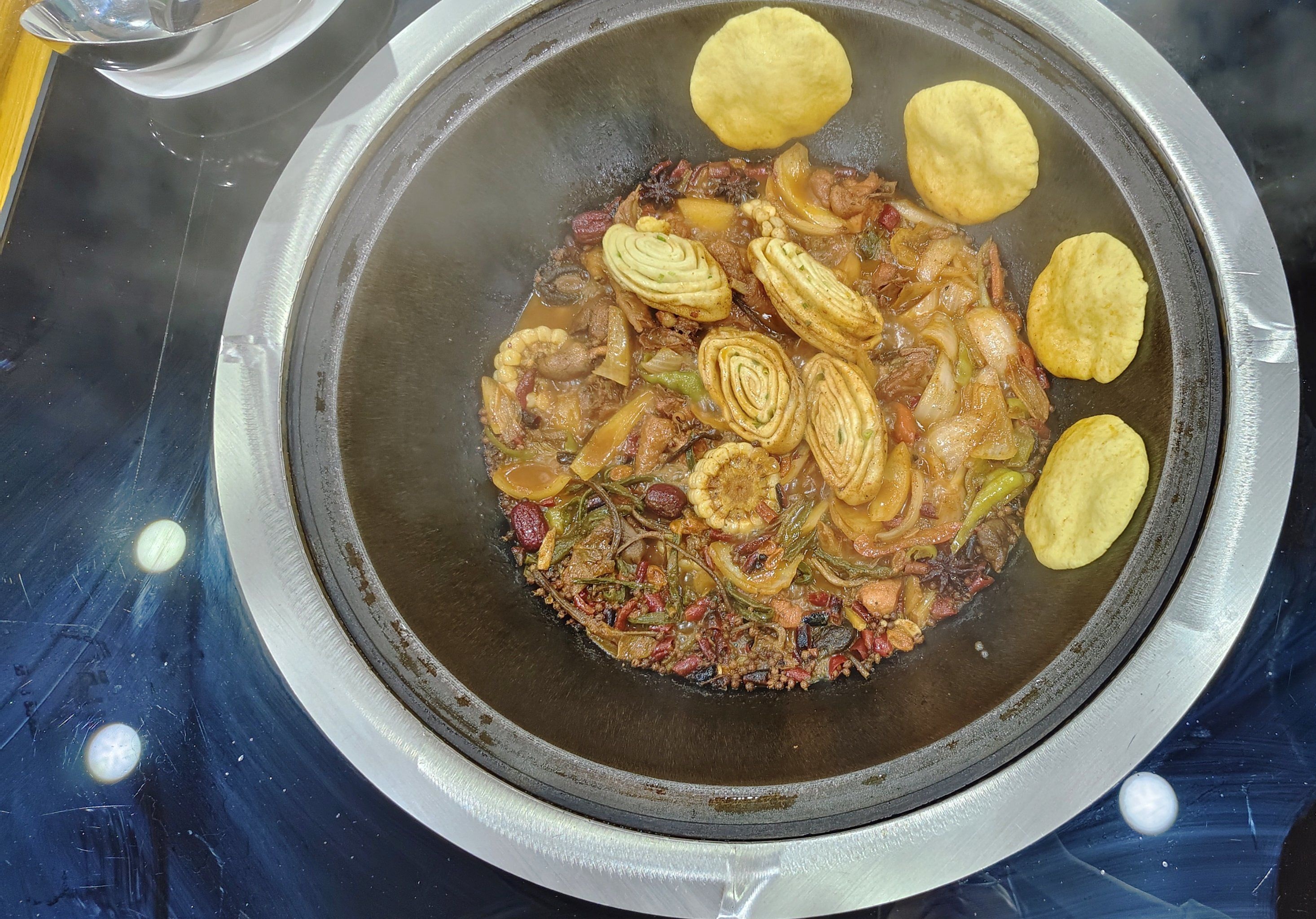 小磊铁锅炖可外送(中州路店)