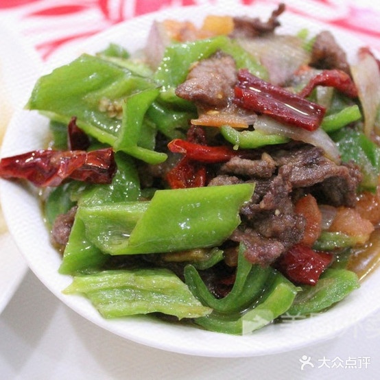 俊成大盘鸡烧烤拌面餐厅