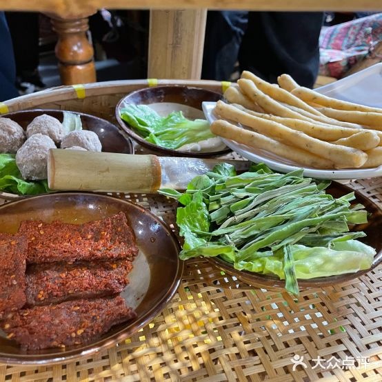 烂摊摊火锅集市(项城店)