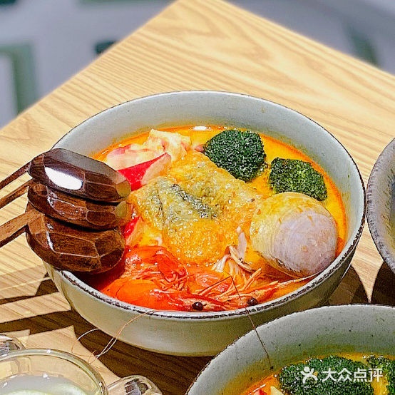 郑小花·东南亚·社区饭堂(松苑店)