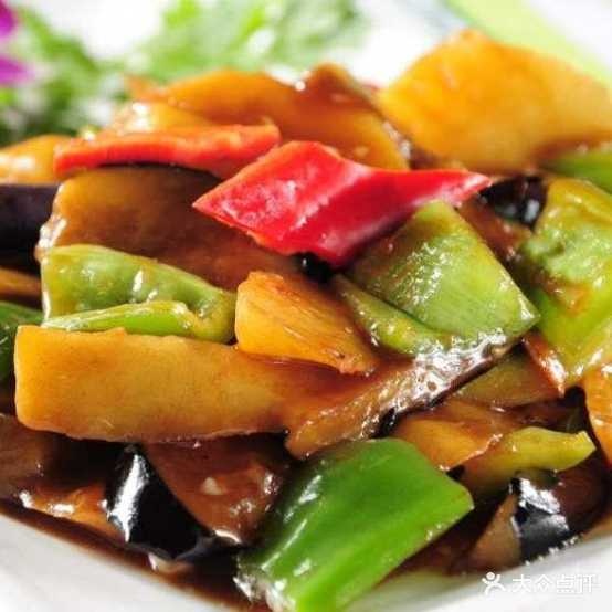 老侯东北蔡馆(欧典家园店)