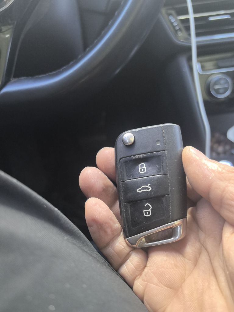 张强开锁汽车钥匙