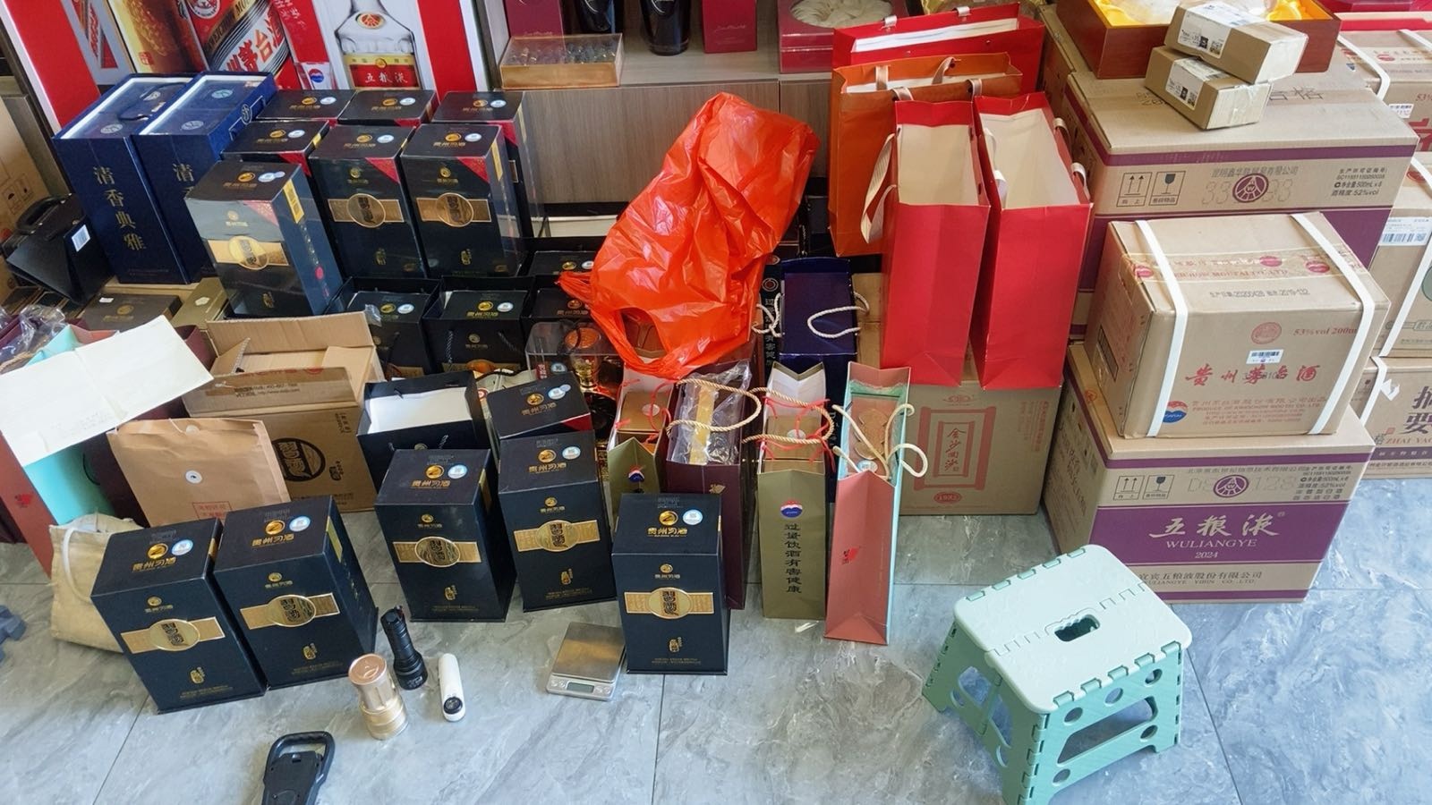 坤州名烟名酒回收