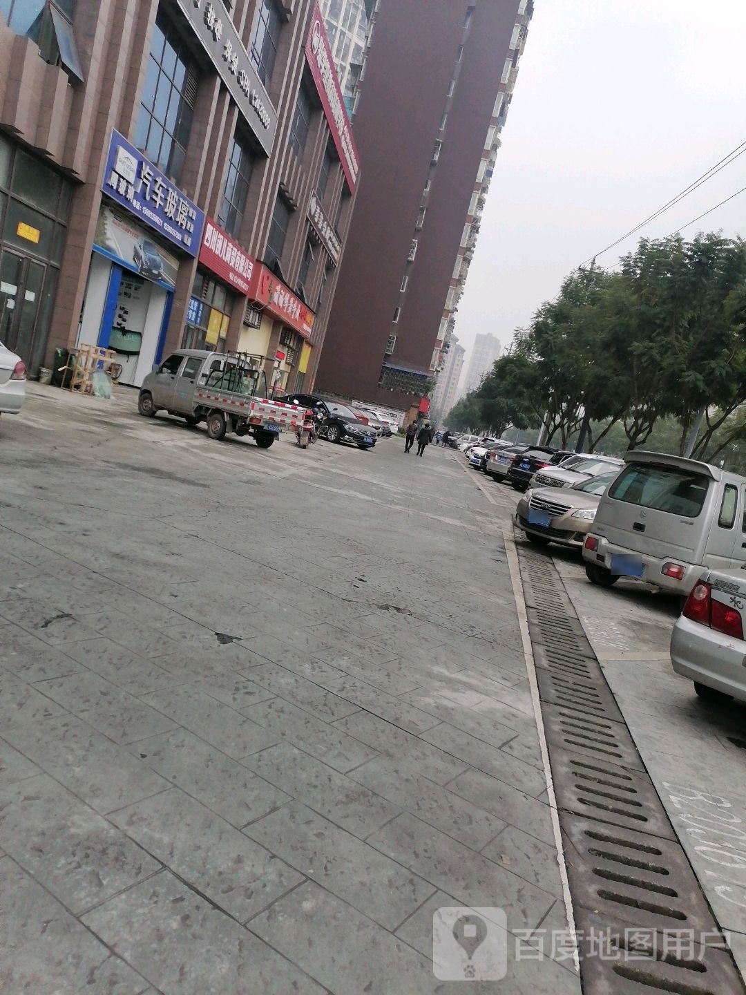 周玻璃汽车玻璃(白燕路北段店)