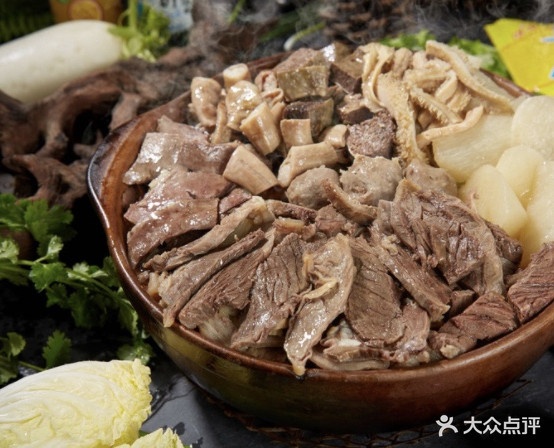 沙胆威炭炉牛杂煲