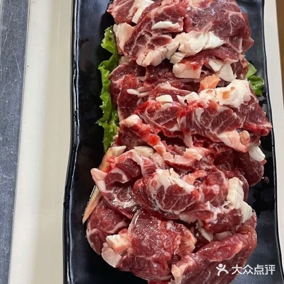 传奇龙虾，烤牛肉