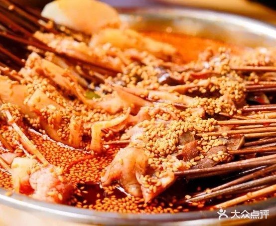 贾鹜骷娘馇大(跷脚牛肉)