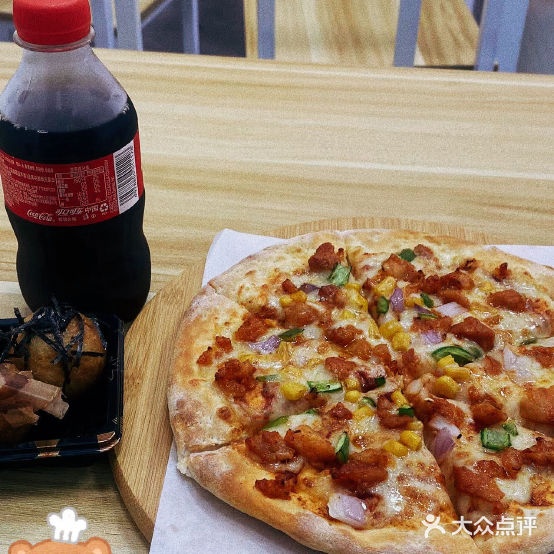 三只熊的手作卷边披萨(万江店)