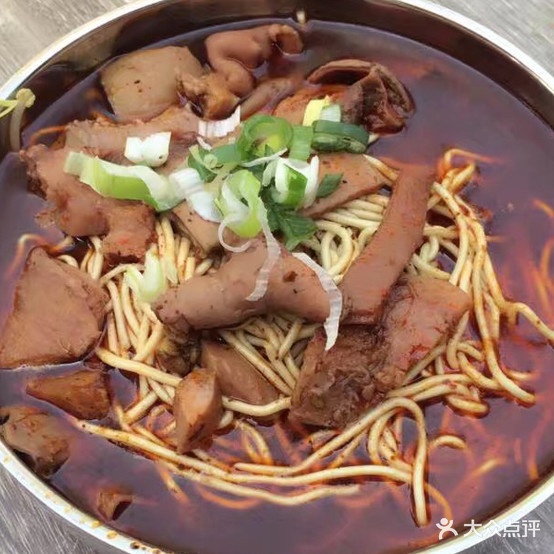 龚老三牛肉面庄