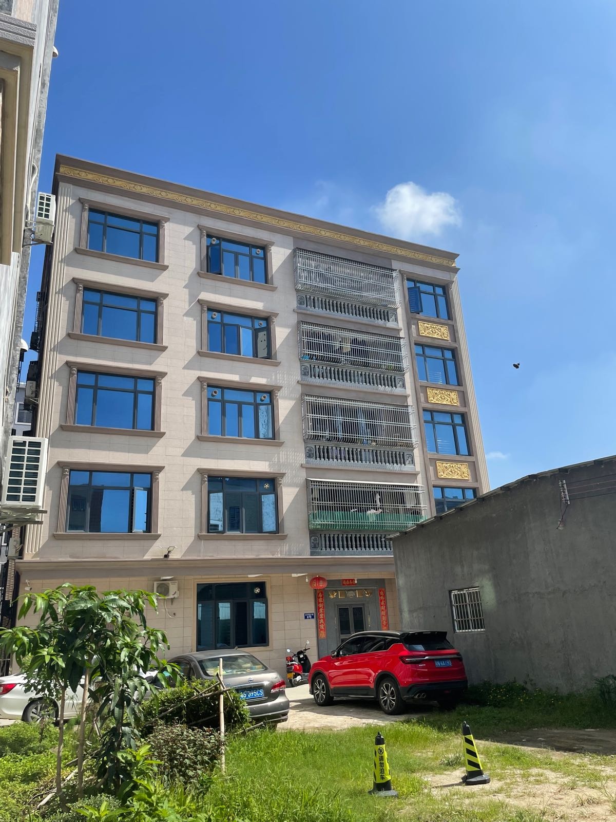 龙寿南路10巷8号