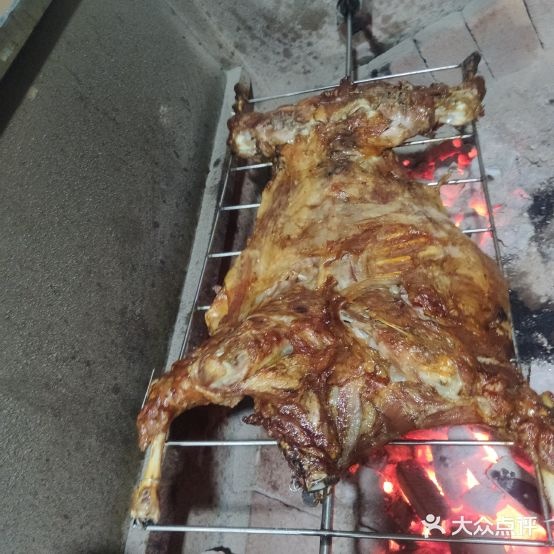 群主烤全羊高