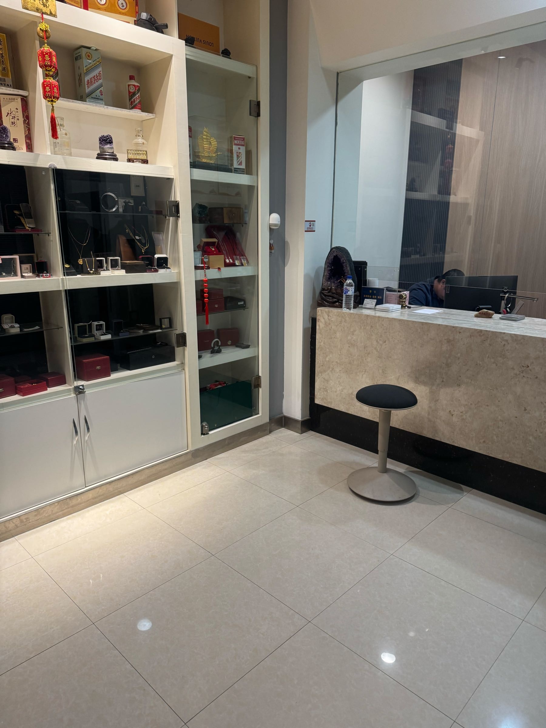 冠捷典当行黄金名表奢侈品
