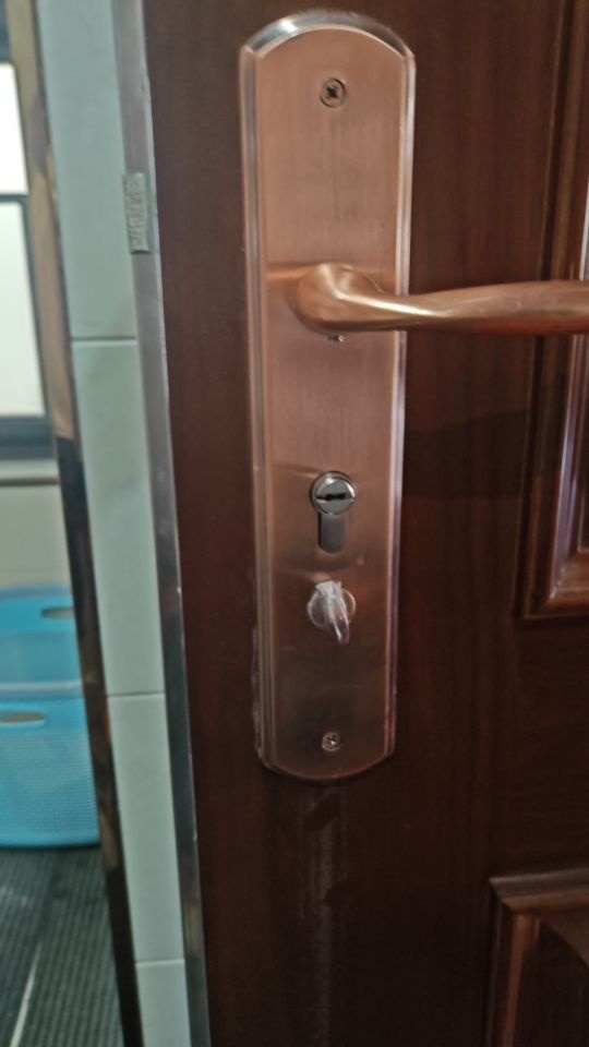 飞跃开锁换锁智能锁