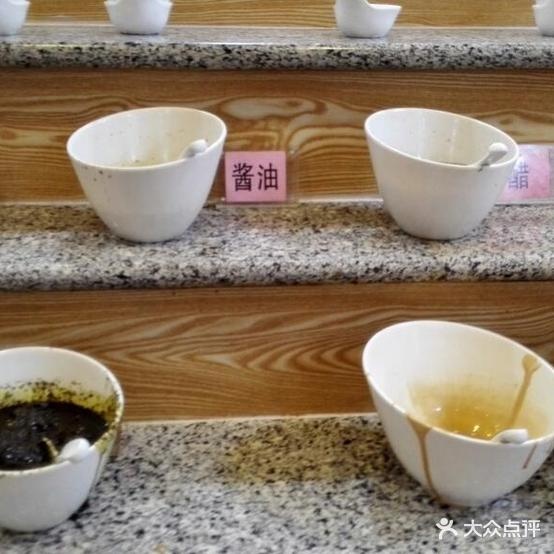 劲暴辣锅串吧(太白商业广场店)
