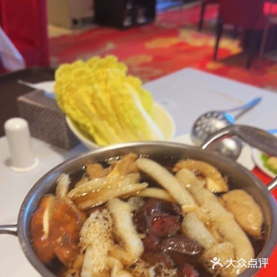 天宜隆蘑菇宴会火锅(石景山旗舰店)
