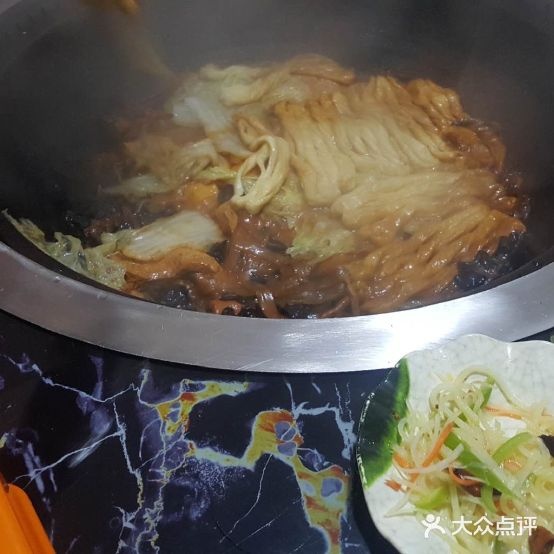 老东北铁锅炖鱼·粘卷子(大铁锅)