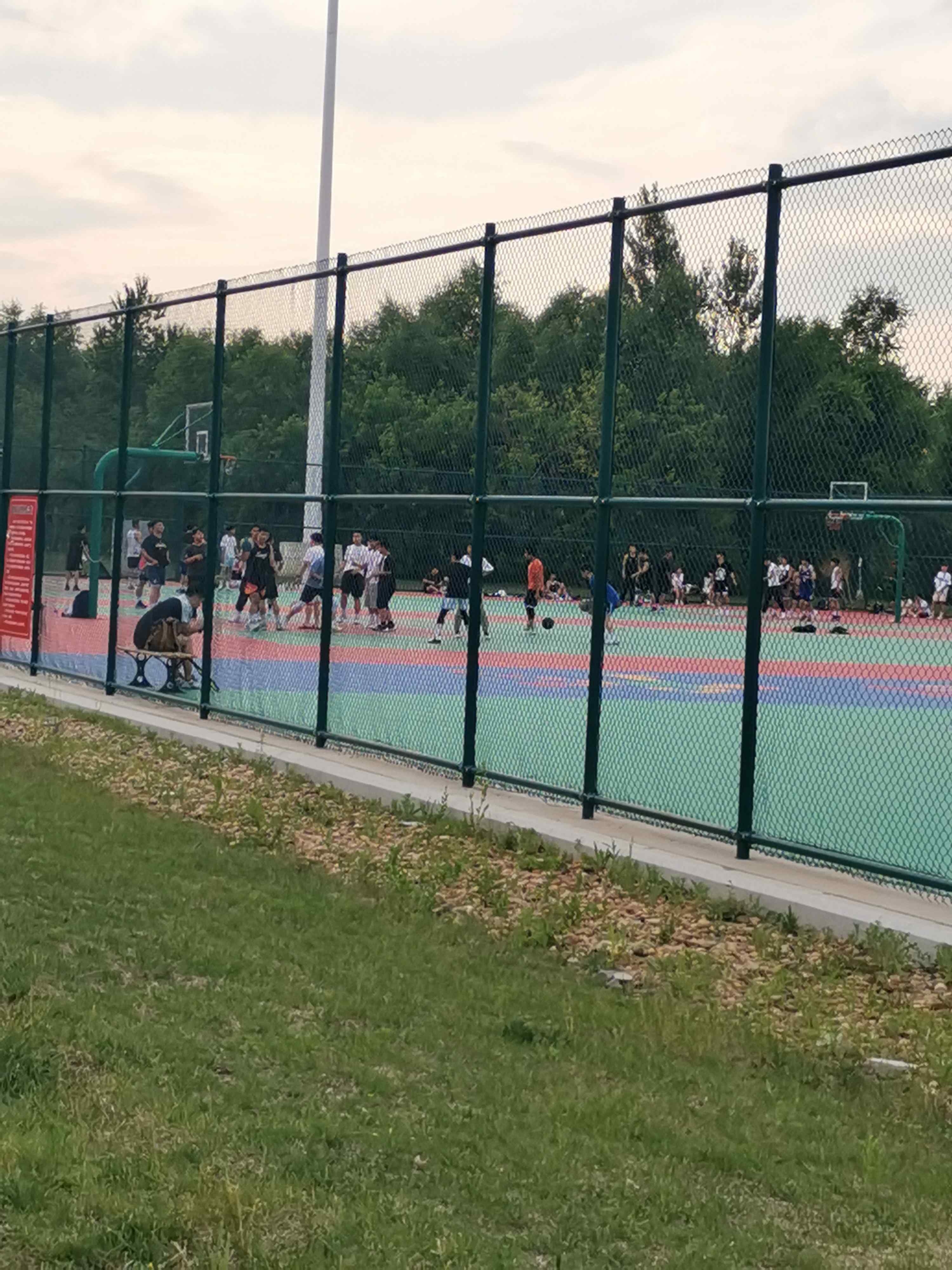 佳木斯市沿江公园-篮球场