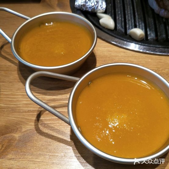 猪三金酱辣蟹·黑猪烤肉专门店(高新万达店)