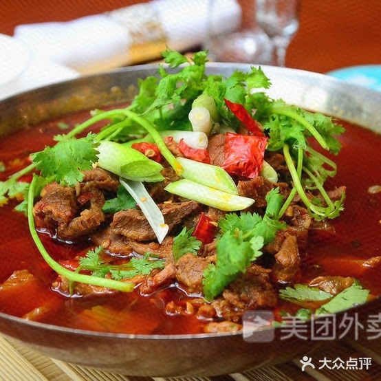 闯关东牛排牛尾一锅香(同江店)