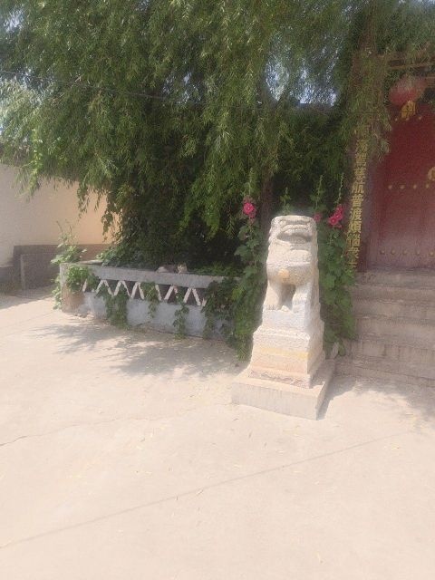 哈拉更龙泉寺