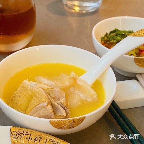 人红小县诽海鲜火锅