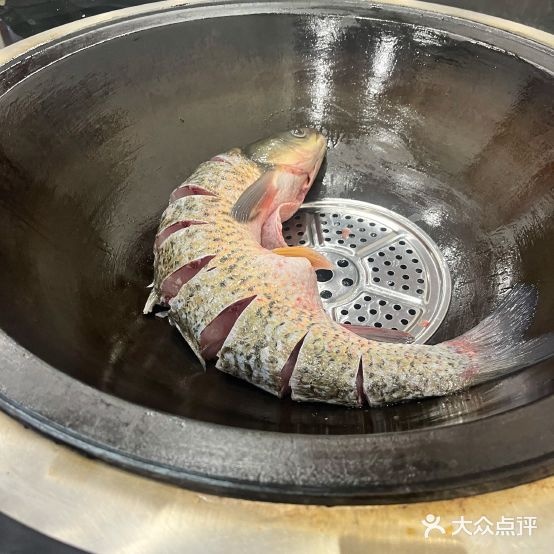 美味居铁锅炖