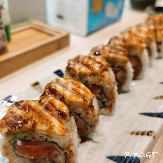 董米多寿司店