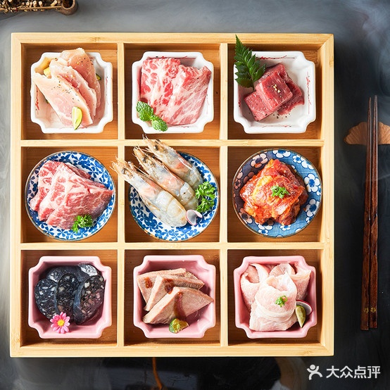黑妞小镇市集烤肉(振华广场店)