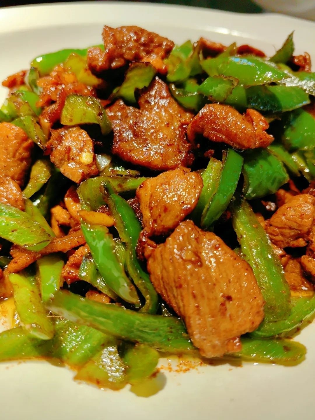 阿瓦山寨·湘菜现炒·剁椒鱼头王(咸阳总店)