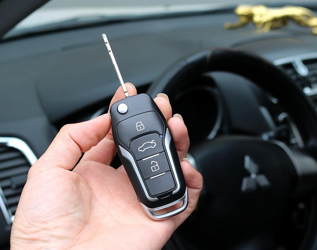 汽车钥匙(开锁换锁智能锁)