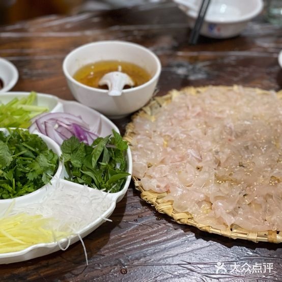 官塘锋记鱼生·生腌·砂锅粥(牌坊街店)