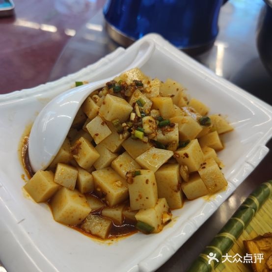 烟雨沱江香菜馆