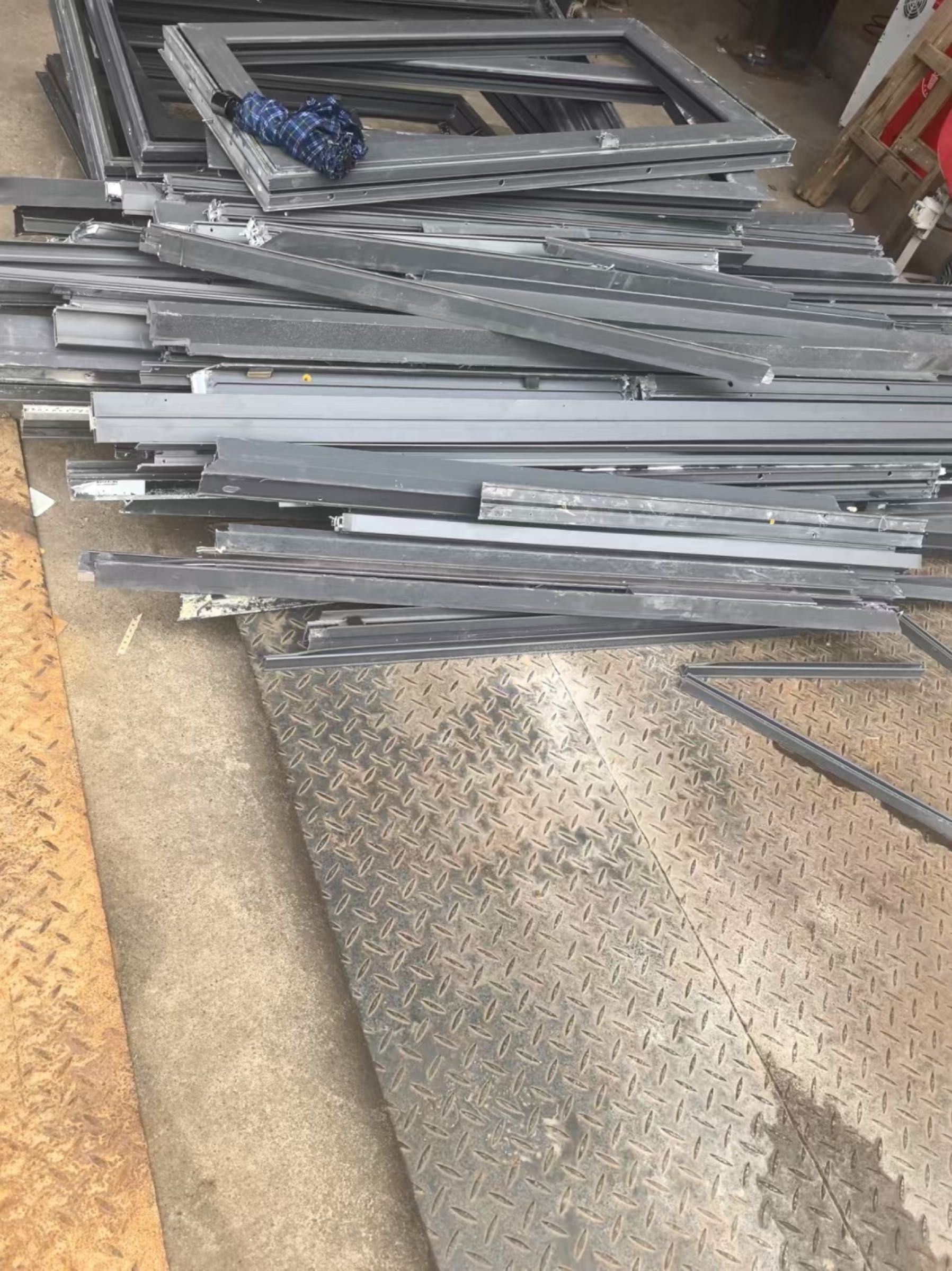 废品收购站站