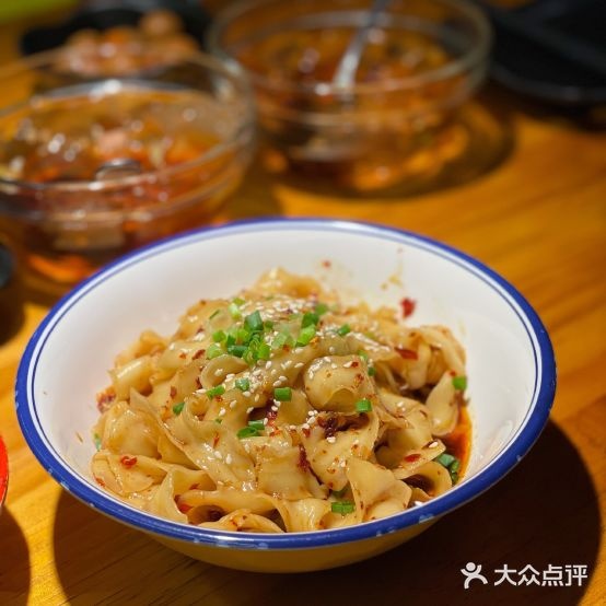 蜀香儿成都串串料理(八一广场店)