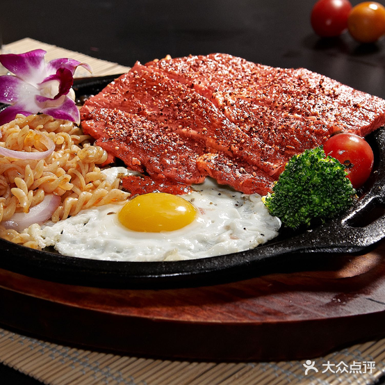 美时丁牛排中西餐自助 厅(淮海环球港店)
