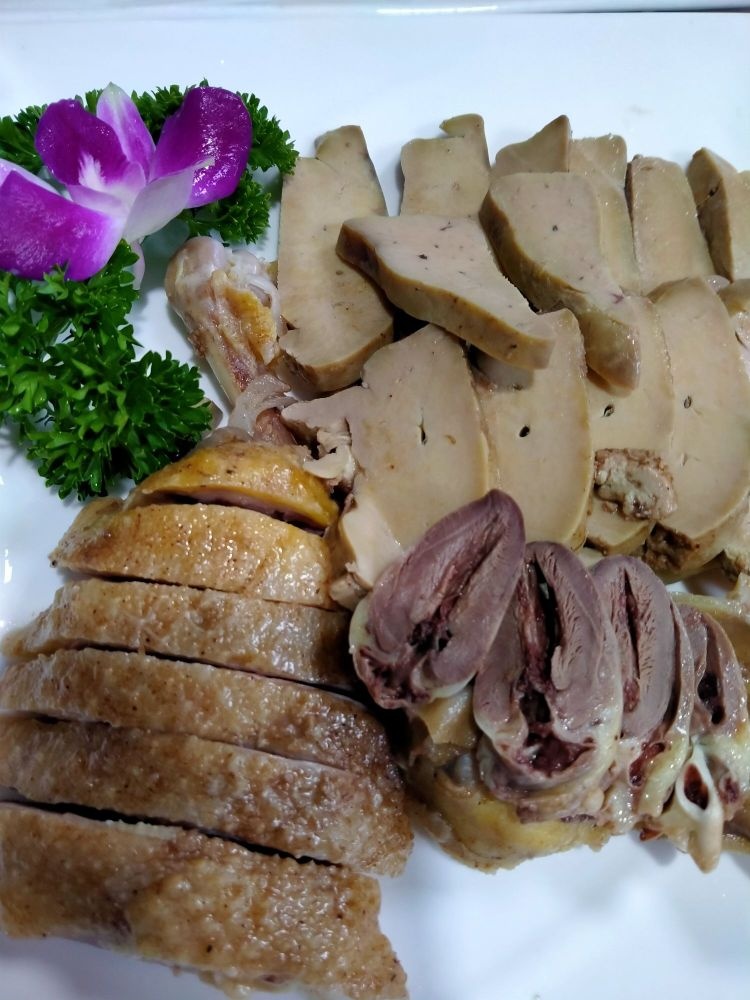 伊品鲜饭店(莘园店)