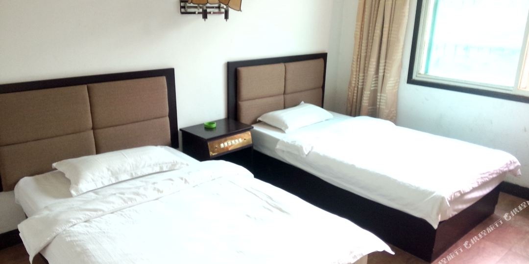 大世界宾馆(东风路店)