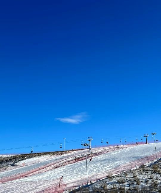 云峰山滑雪场