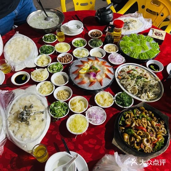 新会区大鳌镇鸿仔鱼生饭店