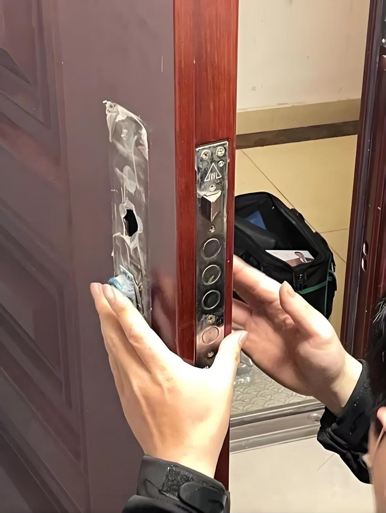 开锁换锁配车库遥控器
