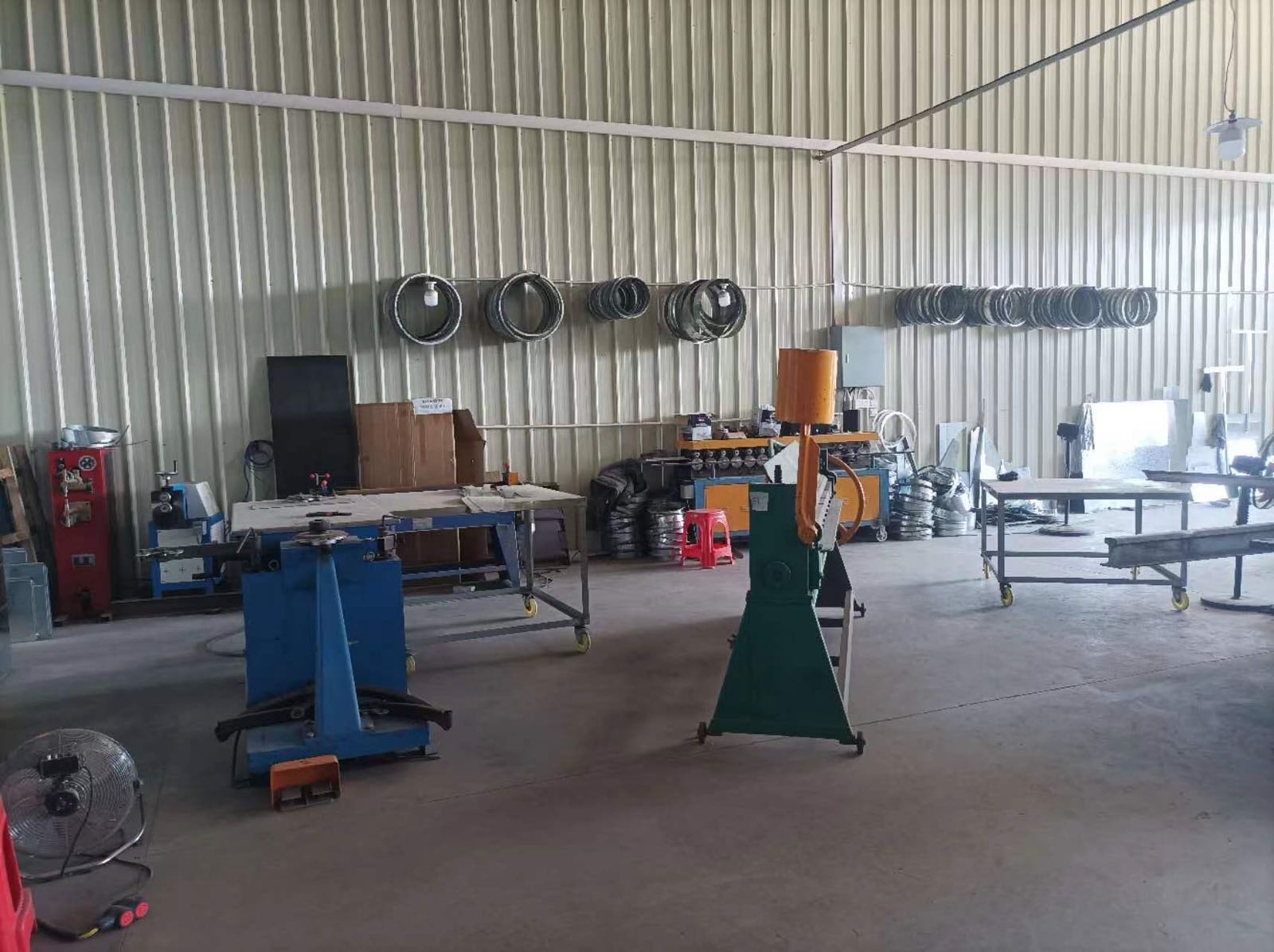 欢庆风机风管烟罩通风设备