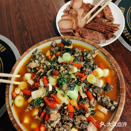 重庆江湖菜古城九大碗(西华路三段店)