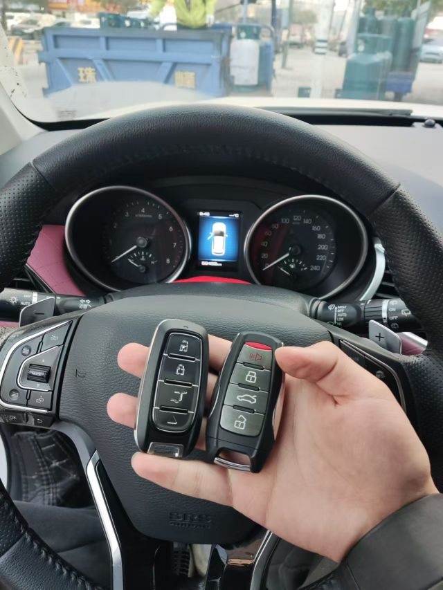 松林开锁换锁配汽车钥匙