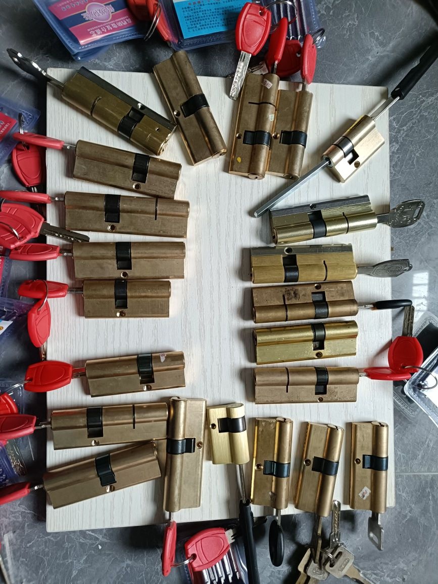 余姚市小兔乖乖开锁服务部