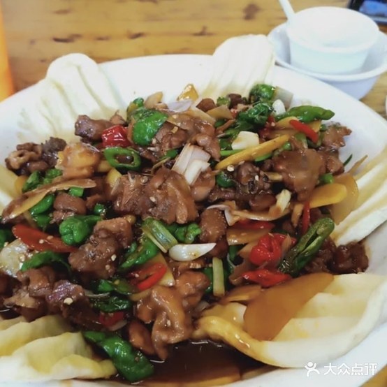 川鲁酒点炒鸡店
