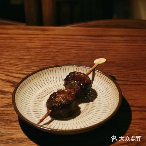 滋滋肉屋·牛舌取扱店·碳烤